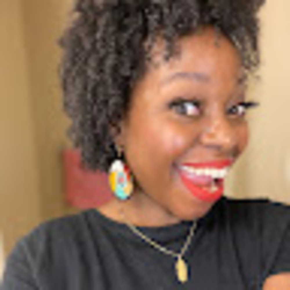 Meet your Posher, Cassandra